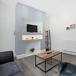 Σπίτι διακοπών Classic 4-bedroom Retreat Close To Infinity Bridge *