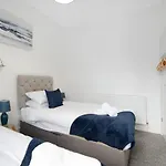 Σπίτι διακοπών Classic 4-bedroom Retreat Close To Infinity Bridge Thornaby on Tees