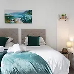 Σπίτι διακοπών Classic 4-bedroom Retreat Close To Infinity Bridge